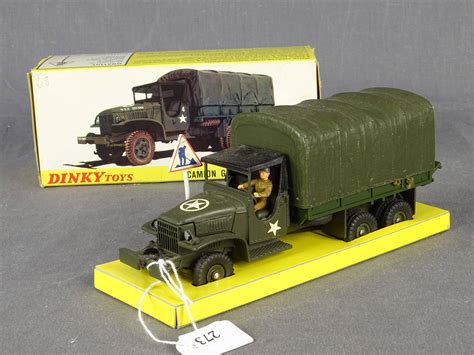 Dinky toys militaire France gmc baché état neuf en boite ref 809