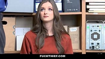 Oficial estricto folla y deja ladrón de tiendas XVIDEOS