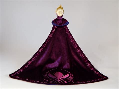 12 Coronation Elsa Doll Wearing 17 Elsas Cape Full Flickr