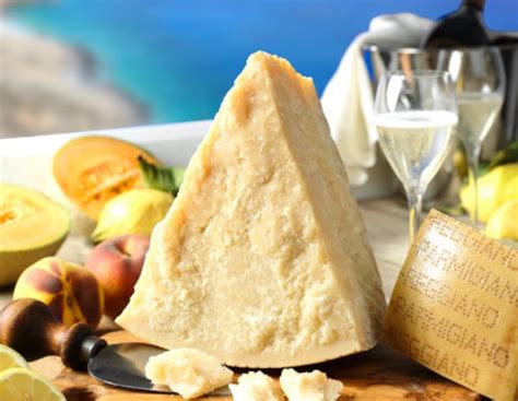 Caseifici Aperti Alla Scoperta Dei Segreti Del Parmigiano Reggiano