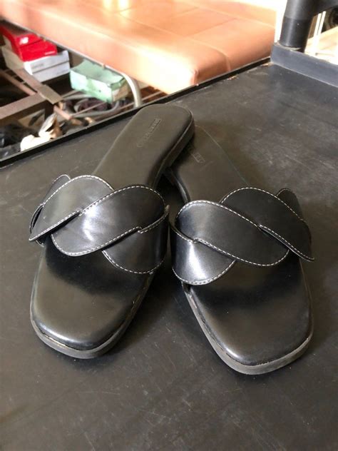 Nakedsol Dory Slides In Black Fesyen Wanita Sepatu Di Carousell