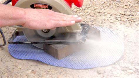 Can You Use A Circular Saw To Cut Concrete Blocks? - Best Saw Guidee