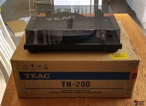 Teac turntable Photo #2416075 - Canuck Audio Mart