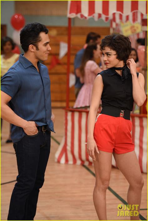 Grease Live S Kenickie Carlos Penavega Dishes On Accidentally Kissing