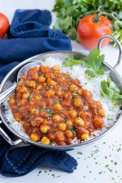 Best Chana Masala Recipe - Evolving Table