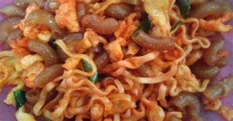 Resep Maklor Makaroni Telor Mie Simpel Oleh Noviana Arianti Cookpad