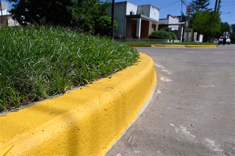 Trabajos de demarcación vial en barrio San Bernardo Municipalidad de