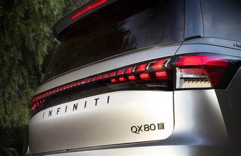 All New Infiniti Qx Keeps The Monograph Looks Gets New L Tt