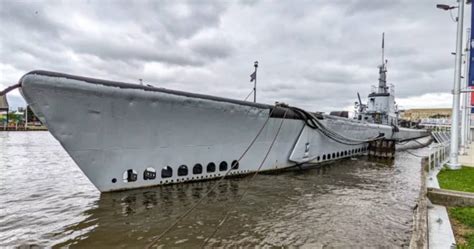 After 18 years, popular World War II fleet submarine back in drydock ...