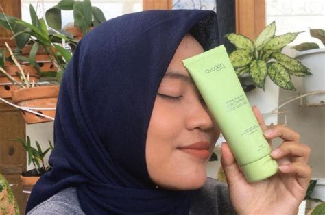 Review Avoskin Natural Sublime Facial Cleanser Untuk Semua Jenis Kulit