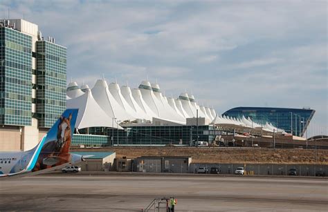 Denver International Airport Passenger Terminal (Denver, 1994) | Structurae