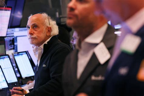 Dow Plunges After Jerome Powells Inflation Speech