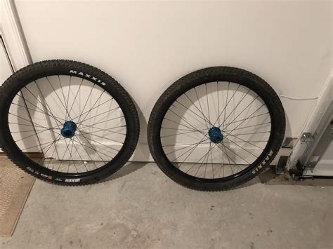 2020 Chris King Boost Stans Arch MK3 29er Matte Turq For Sale