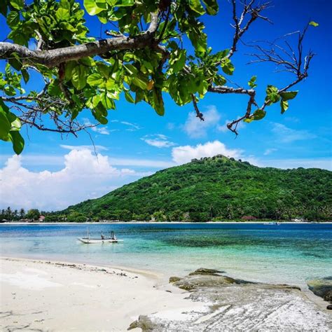 Gili Tangkong Destinasi Pulau Mini Yang Tenang