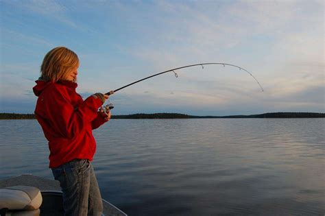 Lac Seul Trophy Fishing - Lac Seul Fishing Lodges