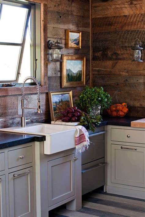 28 Reclaimed Wood Backsplash Architectural Designs