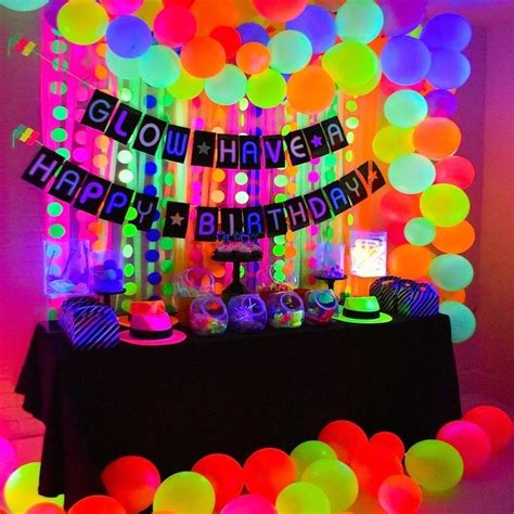 Pin en Glow Party