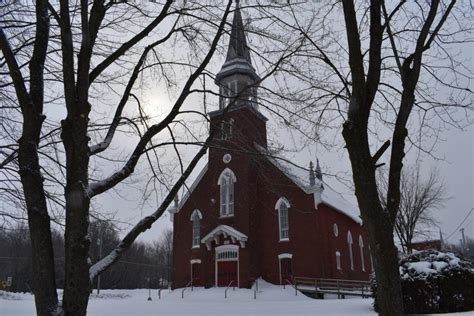 La démolition de léglise de Saint Edmond de Grantham reportée à mardi