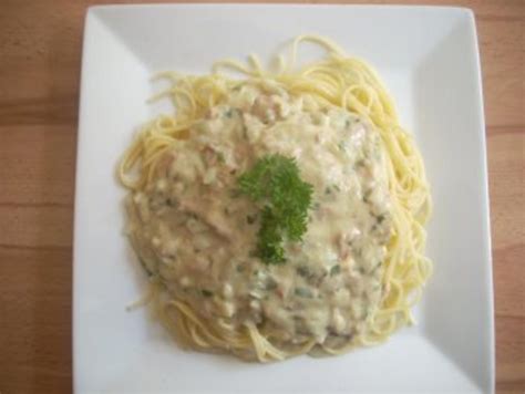 Spaghetti mit Weißwein Thunfisch Sauce Rezept kochbar de