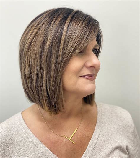 26 Best Haircuts For Women Over 50 With Thick Hair