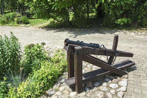 Old Gun With An Adjustable Mechanism On The Stationary Carriage Stock