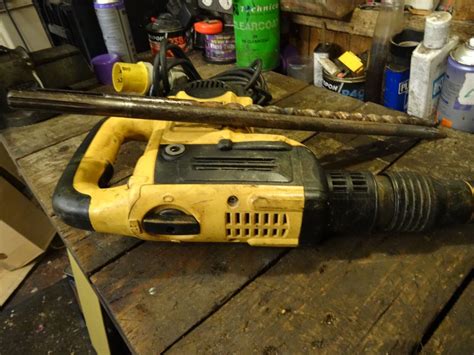 Dewalt D25820 Lx Sds Max Chipping Combination Hammer Drill 110v Ebay