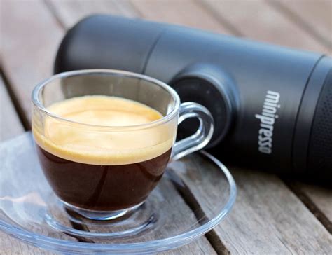 This Handheld Espresso Maker Requires No Batteries or Charing | Ichiban Electronic Blog