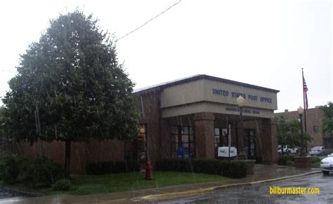 Looking north at the Highwood Post Office. (July, 2008)