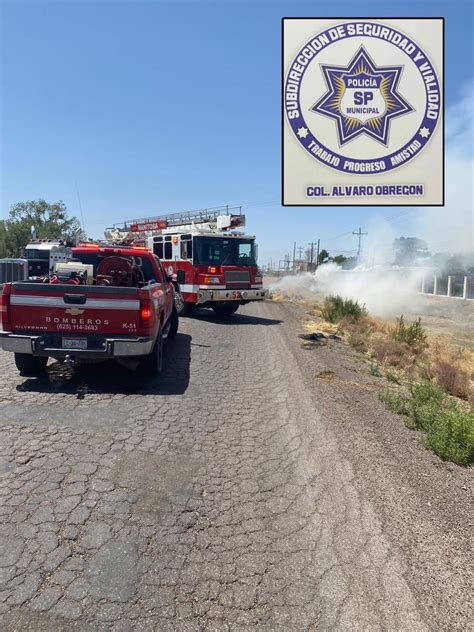 Arde Remolque Cargado Con Pacas De Avena En El Corredor Comercial