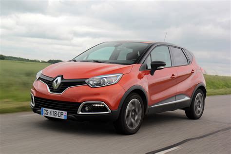 Comparatif Vid O Renault Captur Vs Peugeot Coup De Griffe Sur