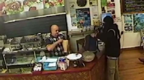 Takeaway Owner Stops Armed Robber By Ignoring Him Youtube