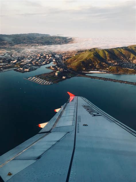 Best Travel Hacks as Shared by Flight Attendants – Verbal Gold Blog