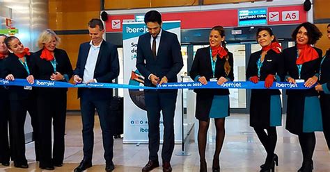 La aerolínea española Iberojet inaugura vuelo directo Madrid Santiago