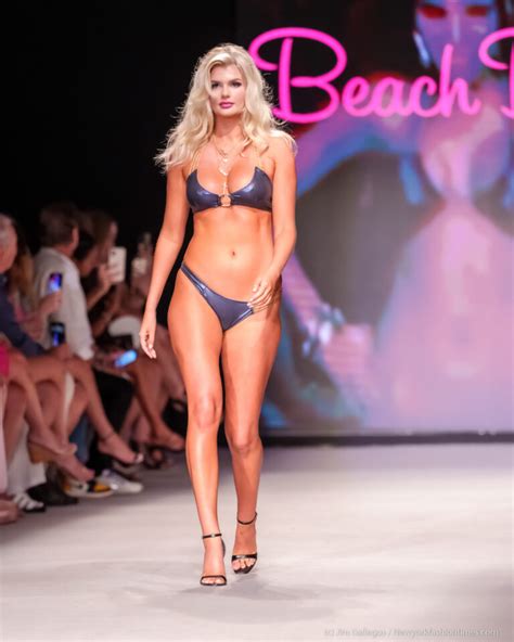 Beach Bunny / Paraiso Miami Swim Week 2023 | New York Fashion Times