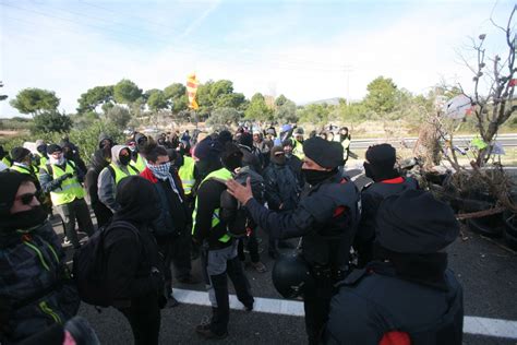 Los Cdr Cortan La Ap En La Ampolla