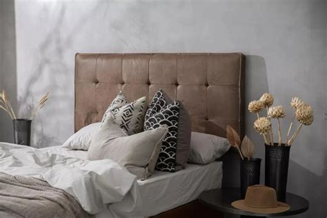 Exploring the Luxurious Appeal of Leather Headboards