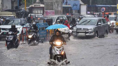 Warning Issued For Several Districts Of Telangana Heavy To Very Heavy