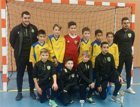 Actualité Les u12 u13 au tournoi de lOsq club Football UNION