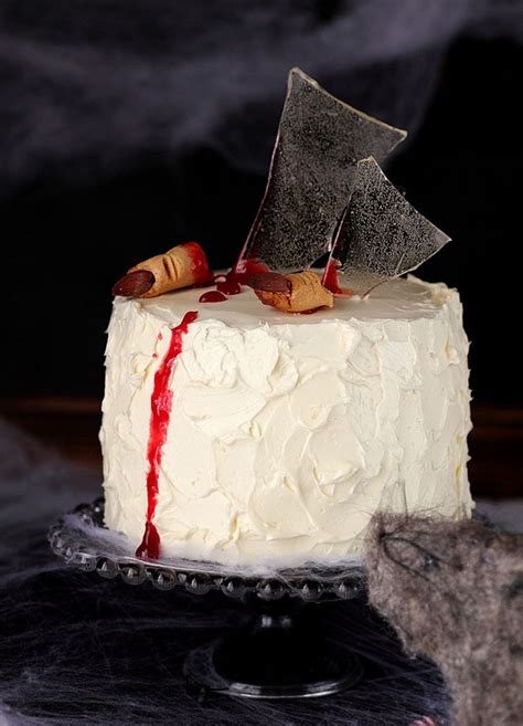 Scary Halloween Cakes 25 Ideas How To Add Some Creepy Decoration