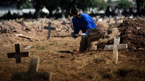 Funcionário de cemitério fala o que mudou a pandemia do coronavírus