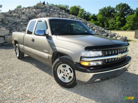 2001 Light Pewter Metallic Chevrolet Silverado 1500 LT Extended Cab