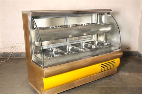 Yash Rectangular Restaurant Hot And Cold Display Counter Power