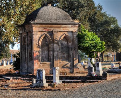 Historical Cemetery Free Stock Photo Public Domain Pictures