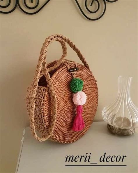 Pin By Brenda On Bolsos Y Carteras Crochet Handbags Knitted Bags