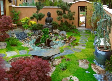 20 Backyard Landscapes Inspired By Japanese Gardens