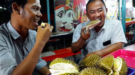 Makan Duren Di Kios Kalibata Youtube