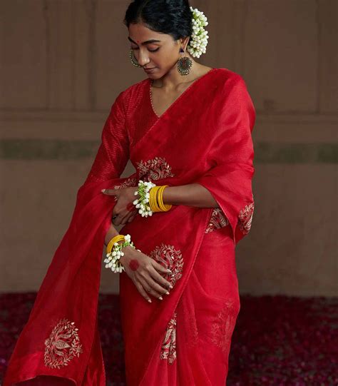 Lotus Saree Tifara