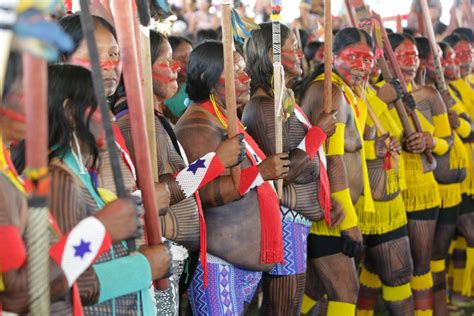 Por Direitos Cinco Mil Mulheres Indígenas Se Encontram Em Brasília