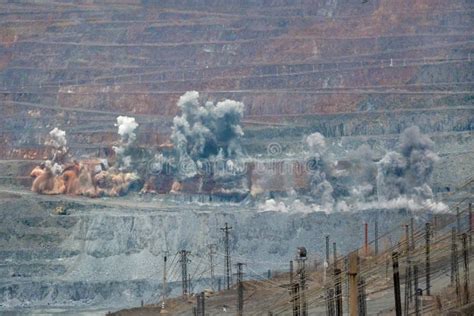 Quarry Explosion Stock Image Image Of Industry Stones 15700011