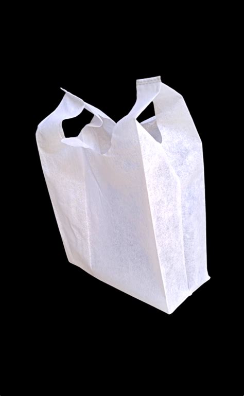 White Non Woven Bgs W Cut Bag at Rs 150 kg बन बन हआ डबल कट बग